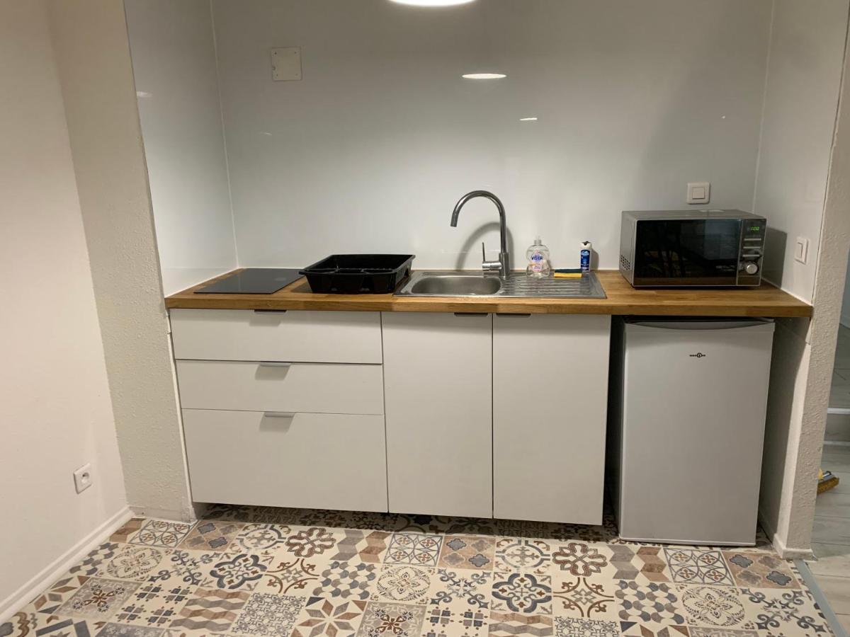 Appartement 2Eme Etage 42M2 Hyper Centre Ville / Parking Gratuit Riom Exterior foto
